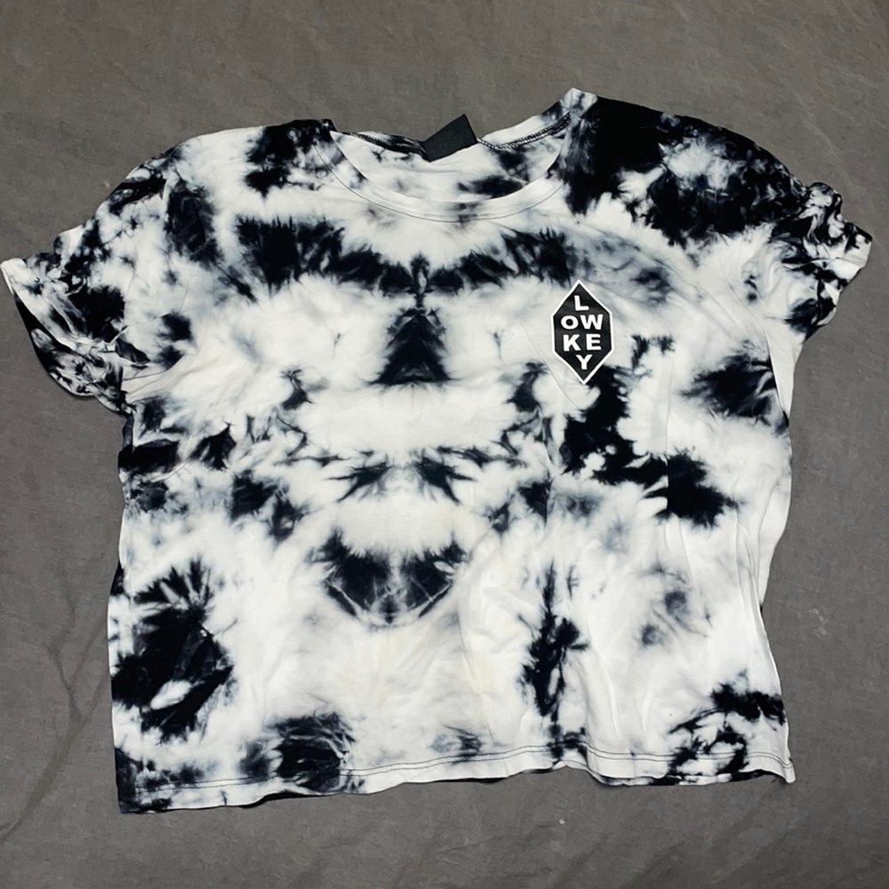black and white tie dye t-shirt